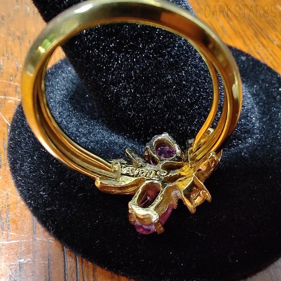 Vintage Avon Gold Tone Ring With Pink and Clear Rhinestones Adjustable Size 6 - Picture 3 of 5